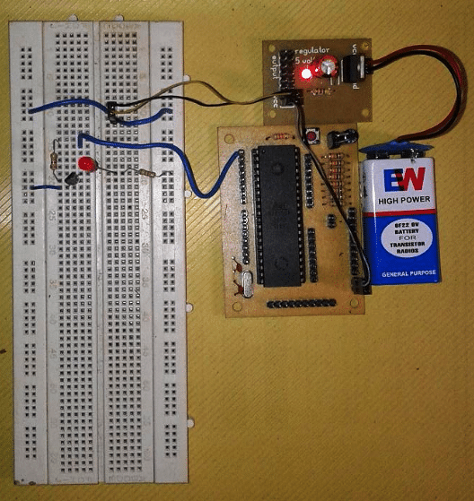 Blinker en LED med Arduino - Komplett veiledning