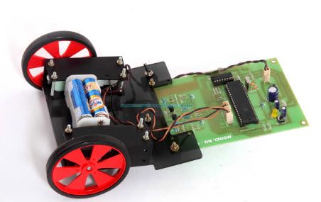 Направете безжично роботизирано превозно средство с помощта на IR сензори